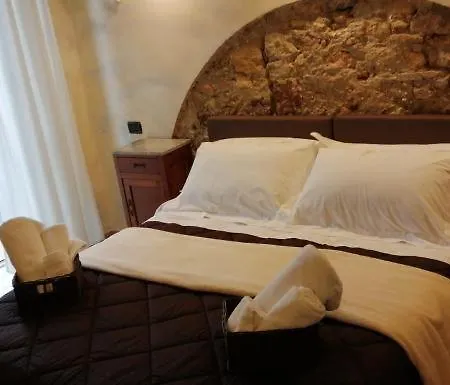Bed & Breakfast Lo Scoglio Dei Volsci 3*
