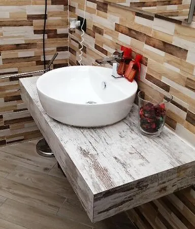 Couette-café Lo Scoglio Dei Volsci Nettuno